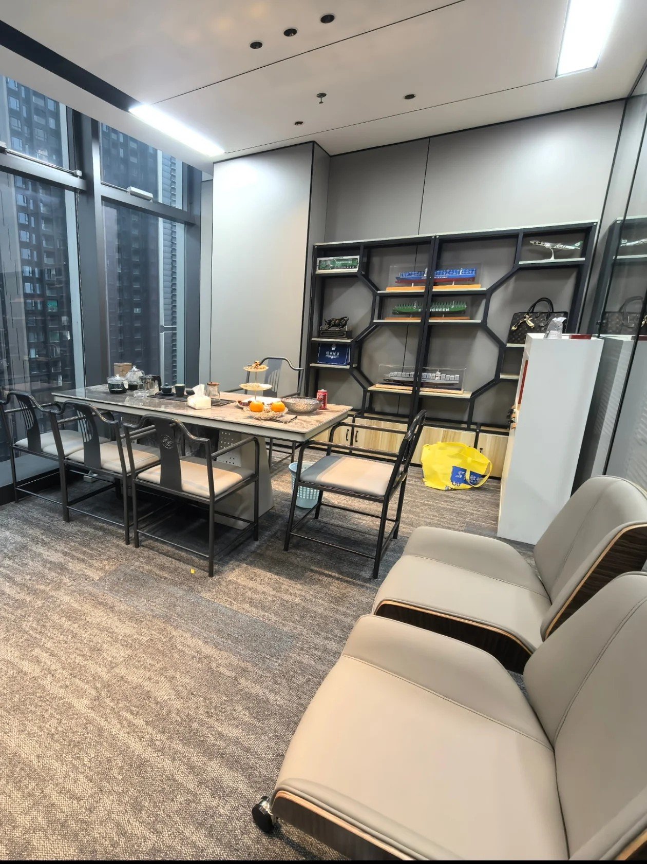 YUJINTONG office meeting room in Shenzhen